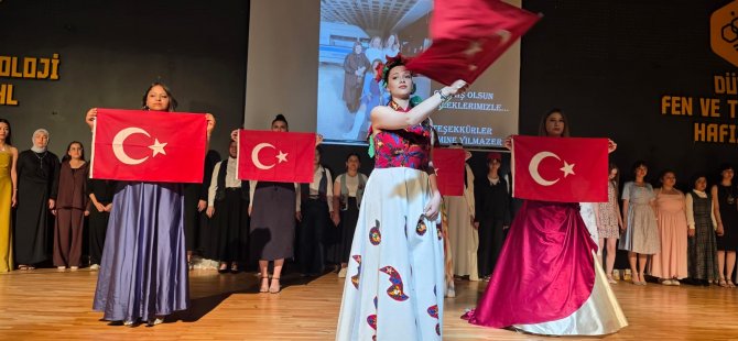 Yeşilçam Defilesi çok beğenildi