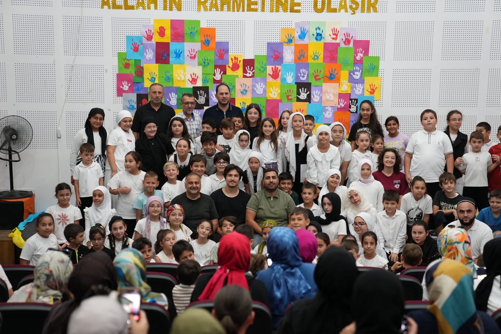 Çocuk Üniversitesi Milli Ve Manevi Değerlere Sahip Çıkıyor