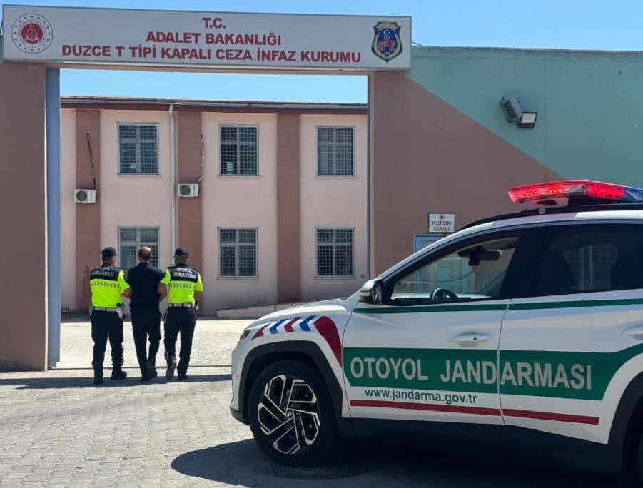 Düzce’de 15 bin kişi sorgulandı aranan 16 kişi tutuklandı