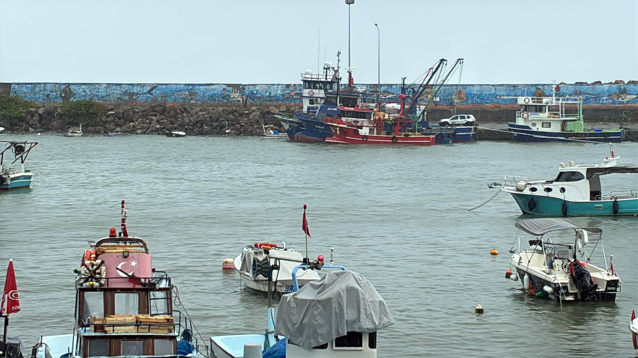 Karadeniz’de fırtına etkili oluyor