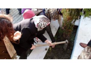 Gediz Depreminin 45. Yılında “Deprem Şehitlerini Anma Günü” Düzenlendi