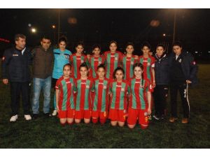 Osmaniye Bayan Futbol Takımı Yarı Finale Yükseldi