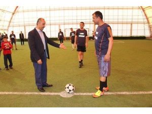 Arsuz’da 35 Yaş Üstü Futbol Turnuvası Başladı