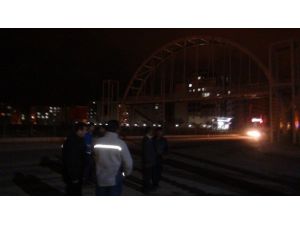 Ailesiyle Tartışan Genç Köprüden Aşağı Atladı