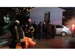 “Seviyorum” Diye Bağırdı, Kendini Binadan Attı