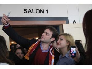 Ünlü Oyuncu Mehmet Aslan Öğrencilere Uyuşturucuyu Anlattı