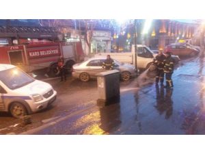 Belediye Kars’ta Cadde Ve Kaldırımlar Yıkıyor