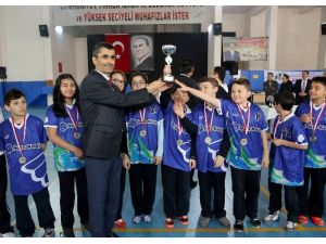 İhlas Koleji Çocuk Oyunları Festivali’nde De Şampiyonlukları Topladı