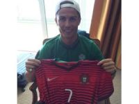 Ronaldo, Formasını Türkiye’de Bakın Kime Gönderdi