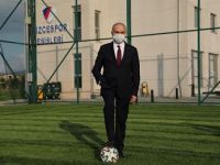 Başkan Özlü çocukların spor yapmasına önem veriyor