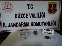 28 gram esrar 2 gram tohumu ele geçirildi