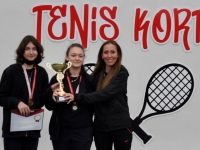 TED Düzce Koleji kızlarda birinci oldu