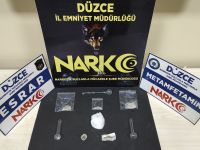 Düzce'ye uyuşturucu getirirken yakalandılar