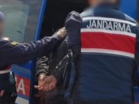 Terminalde kaçarken yakalandılar