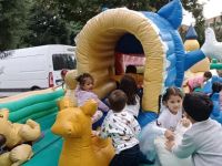 ÇOCUKLAR RENKLİ BİR YILA ‘MERHABA’ DEDİ