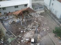 Camiler tamam sıra binaların yıkımında