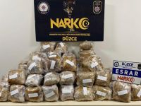 VALİZLERİN İÇİNDEN TORBA TORBA UYUŞTURUCU ÇIKTI