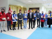 Gençlerden cezaevlerine kitap bağışı