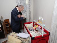 Üçüz bebeklere sürpriz ziyaret