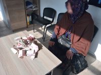 Abisinin çocuğu ile dilenmeye çıkmış