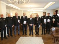 Başarılı polislere belge