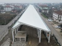 Modern pazaryerinin çatısı kapandı