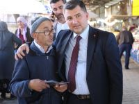 Öztürk, sahaya indi