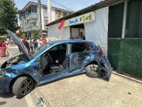 İki aracın karıştığı kazada 4 kişi yaralandı