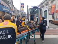 Şerit değiştiren bisikletle motosiklet çarpıştı 2 yaralı