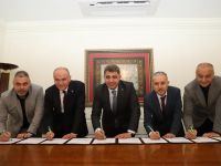 Arsa belediyeden bina hayırseverlerden