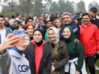 Vali Aslan gençlerle birlikte doğa yürüyüşü yaptı