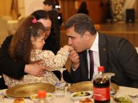 Vali Aslan koruma altındaki çocuklarla iftar yaptı