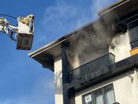 5 Katlı apartmanın en üst katında yangın çıktı