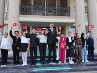 Çocuklar atıklardan oyuncak müzesi kurulmasına karar verdi