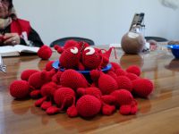 Kan damlası maskotlar bağışlara