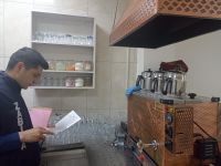 Ruhsatsız 2 iş yeri boşaltıldı