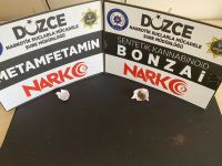 Uyuşturucu satan 2 kişi tutuklandı 5 kişi hakkında işlem yapıldı