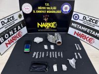 Uyuşturucu satıcısı 2 kişi tutuklandı