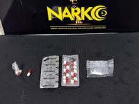 Uyuşturucu madde ticareti yapan 2 kişi tutuklandı