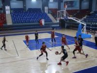 Düzce’de U-14 erkekler basketbol yerel lig heyecanı başladı