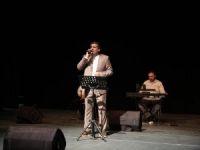 Düzce’de Mehmet Yiğit’ten ilahi rüzgarı