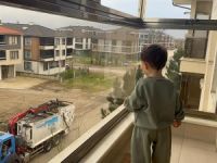 Her gün çöp kamyonunu bekleyen minik Arda’ya sürpriz