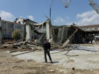 İnşatta beton dökülürken kalıp çöktü 1 işçi yaralandı
