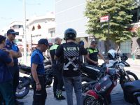 Yaya yoluna motorla girdiler, cezayı yediler