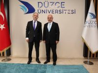 Sağlık Müdürü Yılmaz’dan Rektör Nedim Sözbir’e tebrik