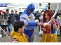 LÖSEV İyilik Tır’ı İzmir’de