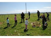 Didim’de Öğrenciler 75 Gençlik Hatıra Ormanına Fidan Dikti